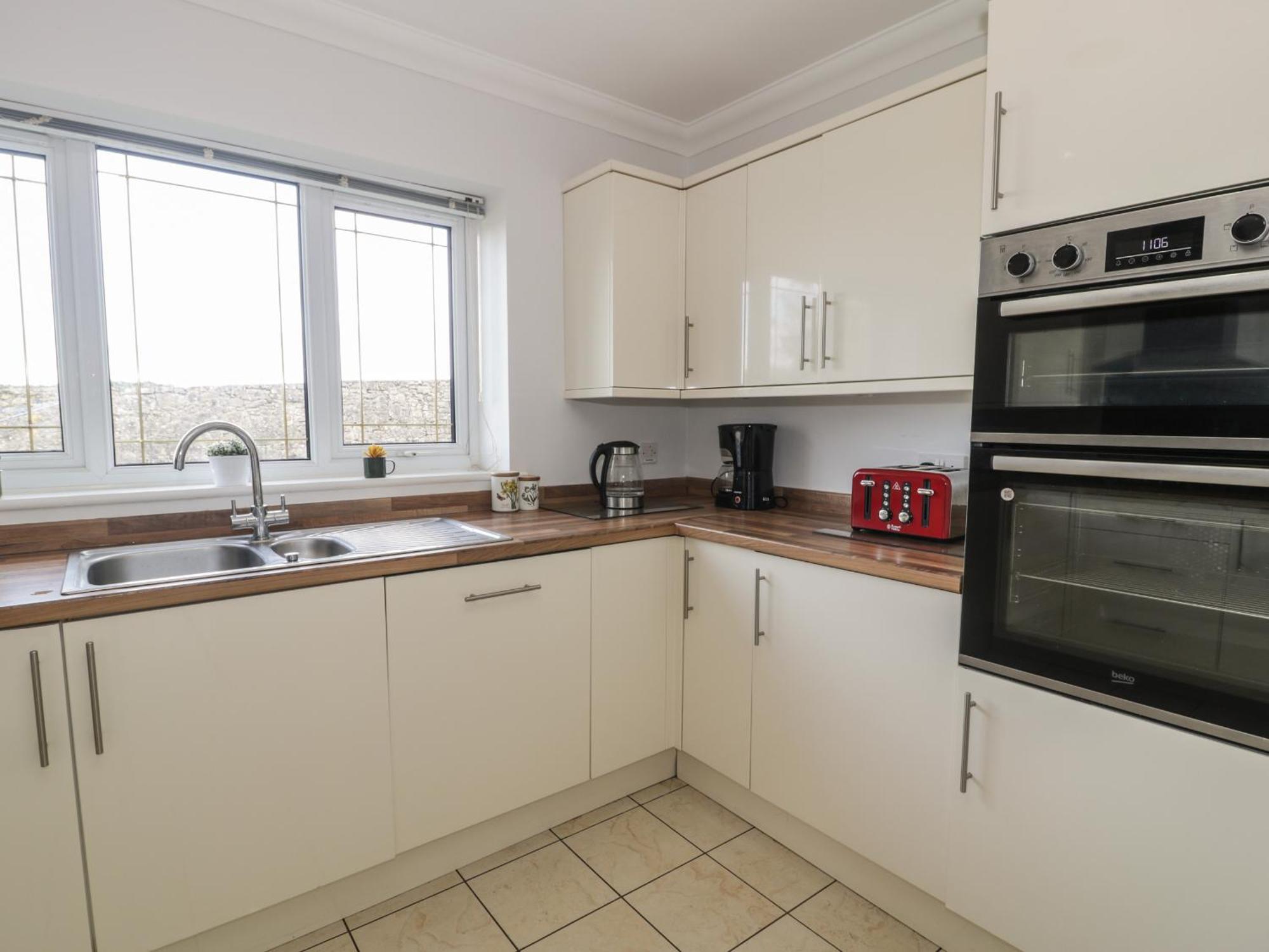 The Meadows Villa Pentraeth Exterior photo